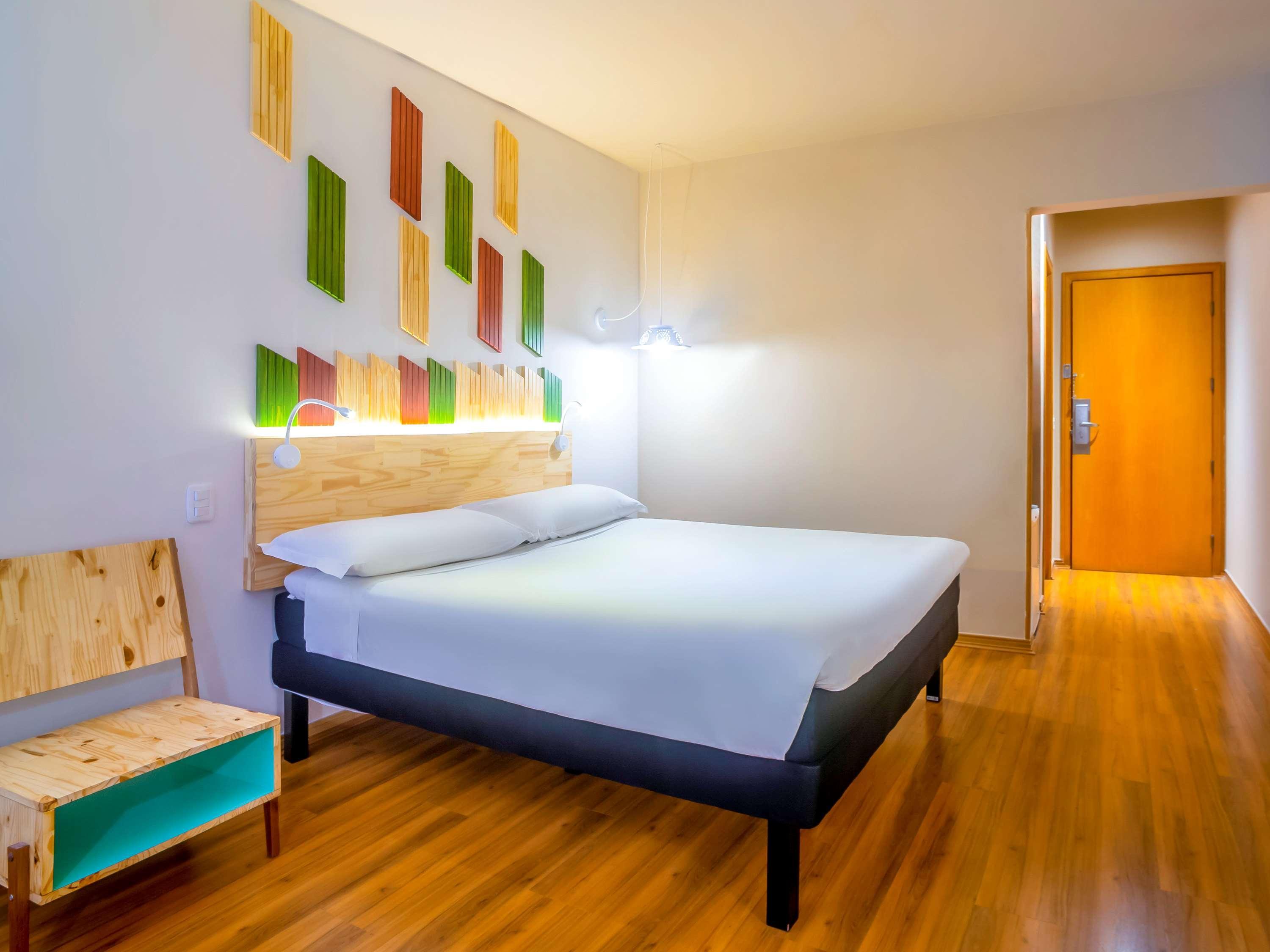 Ibis Styles Santa Felicidade Hotel 4*