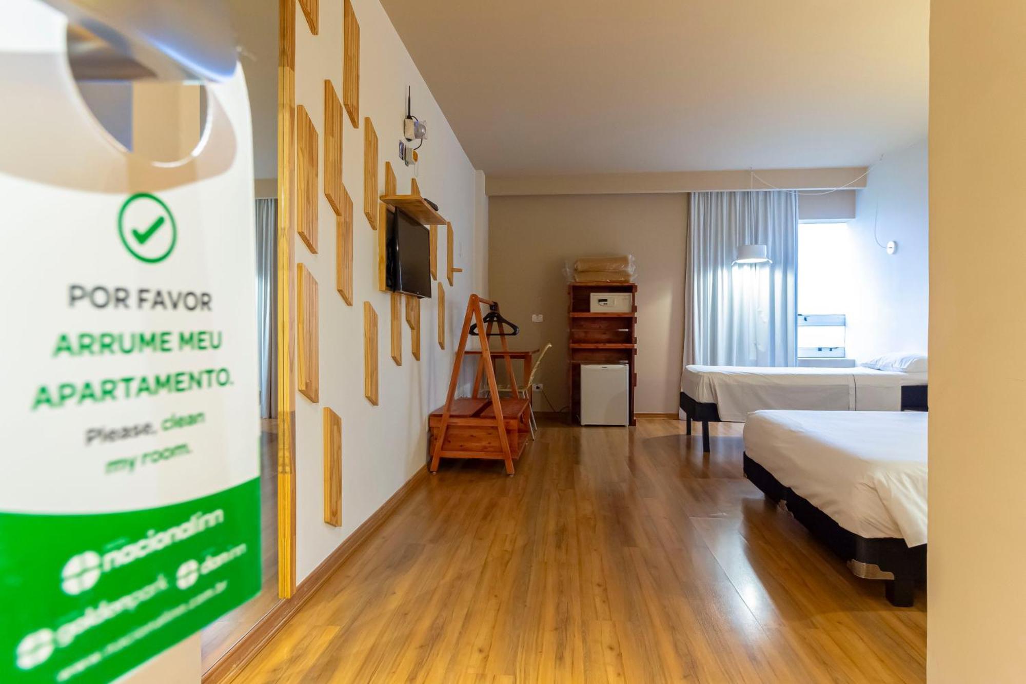 Ibis Styles Santa Felicidade Hotel