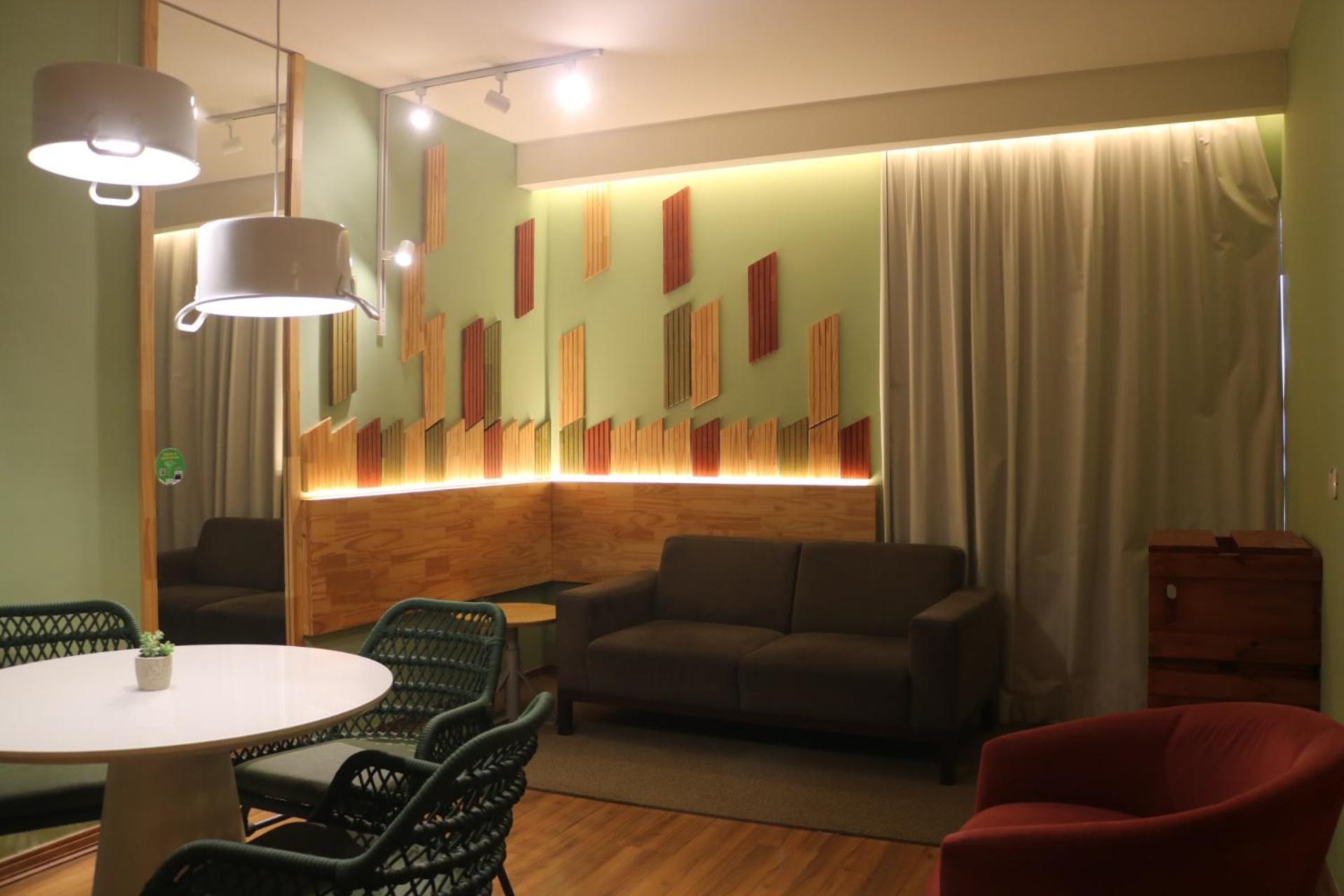 Ibis Styles Santa Felicidade 4*