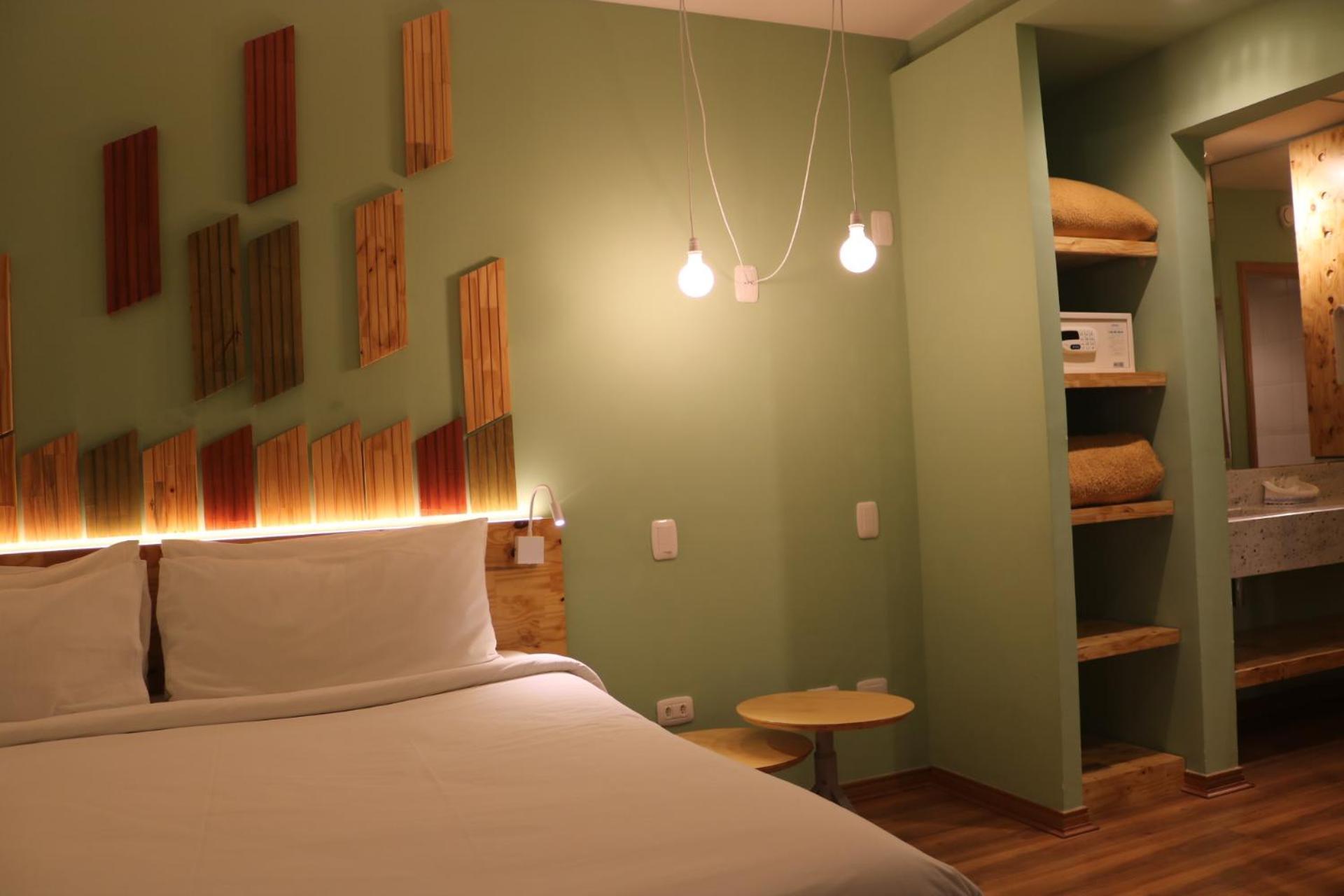 Ibis Styles Santa Felicidade 4*
